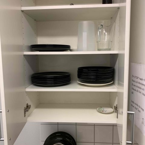 647702-6 kitchen utensils