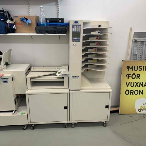 647741-13 The picker tower and stacker plockmatic