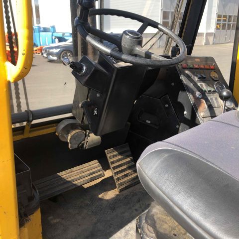 657561-11 Forklift Stocka 3060