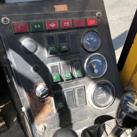 657561-12 Forklift Stocka 3060