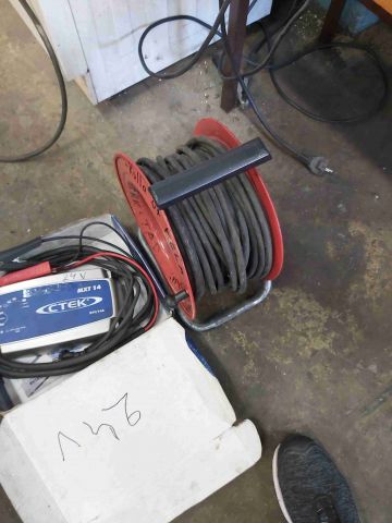 665678-2 Battery charger Ctec 24 volts