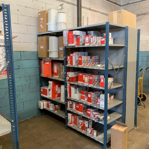 665720-16 Reservdelslager för truckar