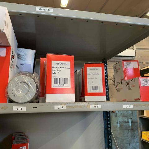 665720-22 Reservdelslager för truckar