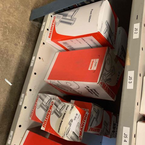 665720-28 Reservdelslager för truckar