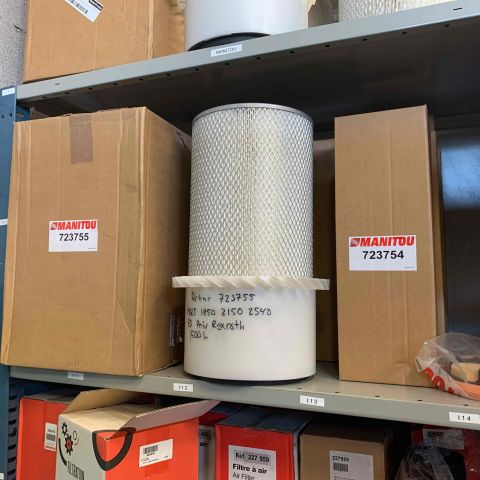 665720-32 Reservdelslager för truckar