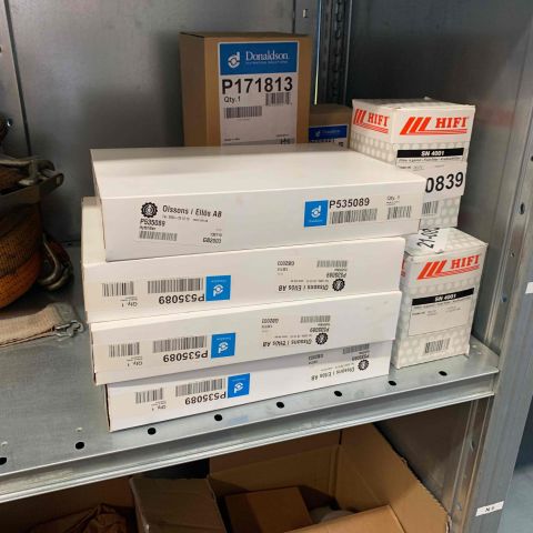 665720-41 Reservdelslager för truckar