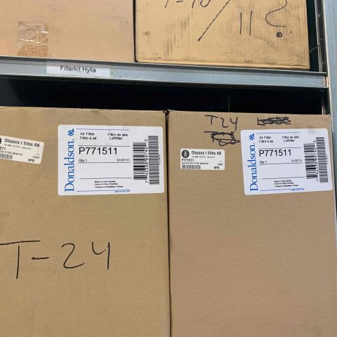 665720-45 Reservdelslager för truckar