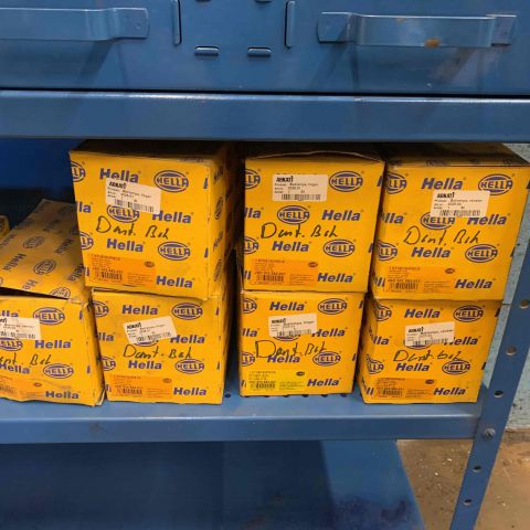 665720-49 Reservdelslager för truckar