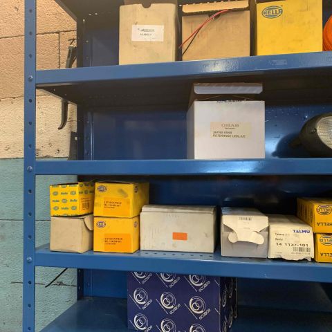 665720-53 Reservdelslager för truckar