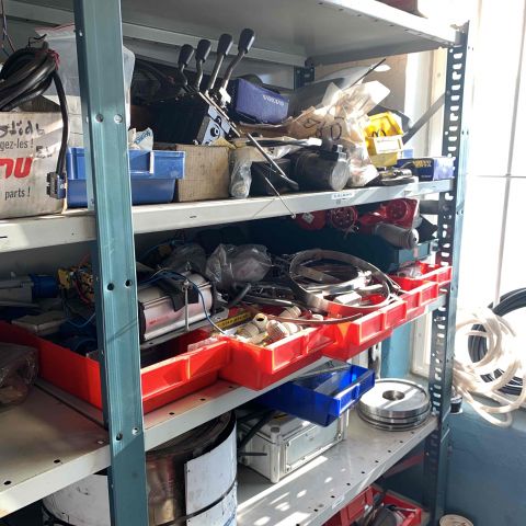 665720-86 Reservdelslager för truckar