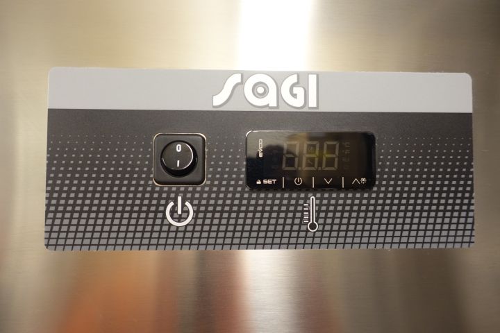667463-2 Restaurant cooler SAGI FD70T-OP141
