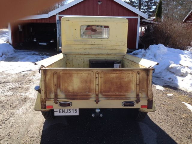 667490-5 Ford 1934 "hotrod" pickup V8 (ENJ 315)
