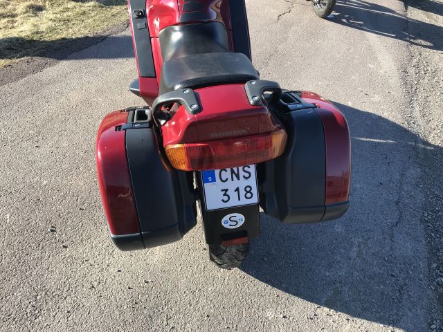 667485-11 Honda ST1100 Pan European -90