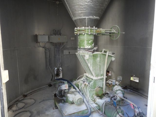 607244-2 Silo 100 m3 with fludging bottom