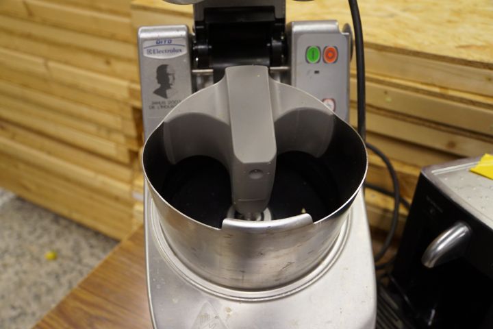 648896-3 Vegetable cutter "Electrolux DITO"