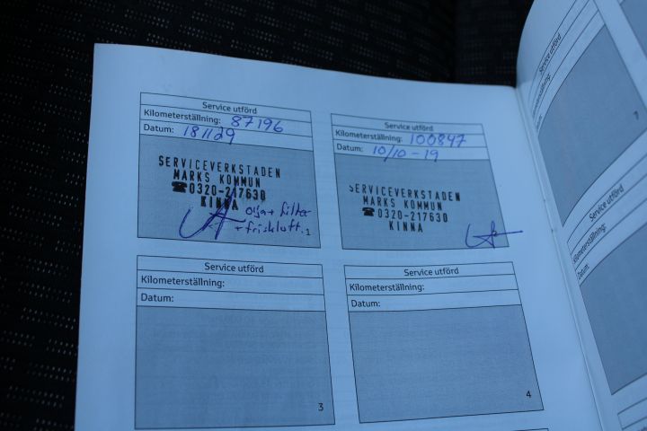 667503-31 Toyota Auris Hybrid 1.8 HSD -14 (Aut, 10960 Miles, SoV tires)