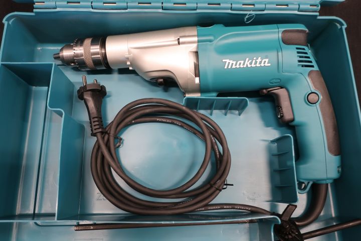 665941-2 Drill Makita HP2050 - Free shipping