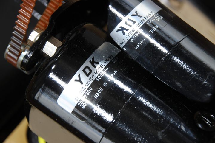 594452-4 Merry Flower sewing machine