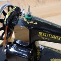 594452-5 Merry Flower sewing machine