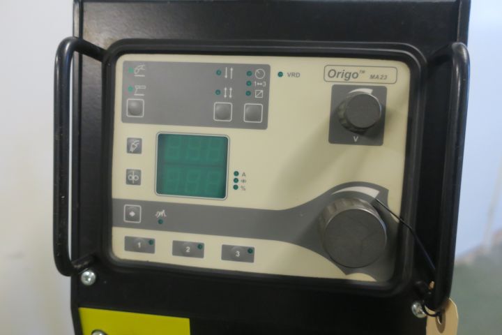 640585-3 Mig welding machine Esab Mig 3001i