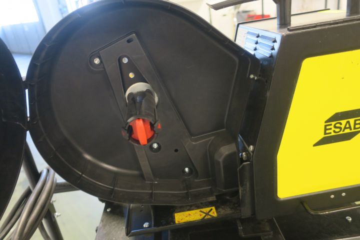 640585-6 Mig welding machine Esab Mig 3001i