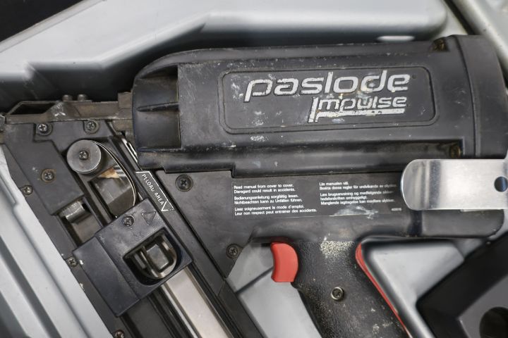 667526-2 Nail gun Paslode IM-300 / 75N - Free shipping