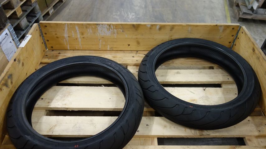 667644-1 2 PC tires Pirelli Angel GT 120/70 ZR 17