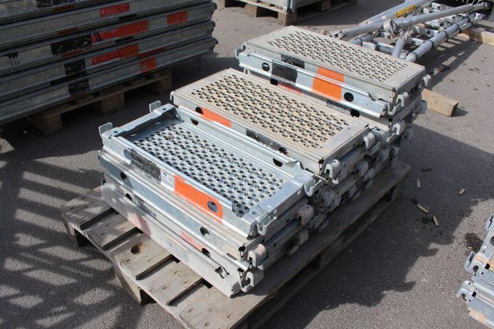 662211-1 Steel plank / Filling plank Layher 65 cm