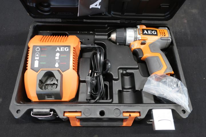 667550-1 Screwdriver AEG BS 12 C Li - Free shipping