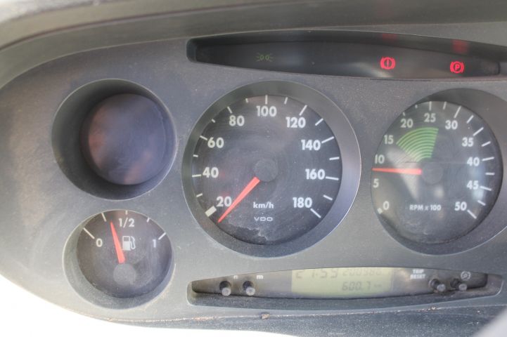 667834-15 Crane truck IVECO 35C12 2004 - RXN451