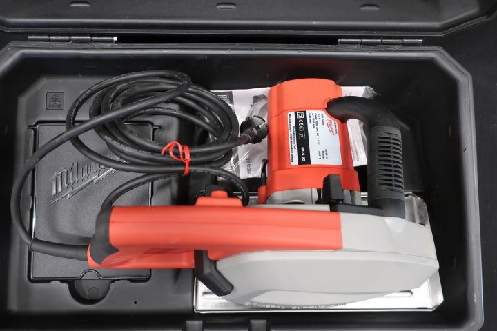 667558-2 Metal saw Milwaukee MCS 65 - Free shipping