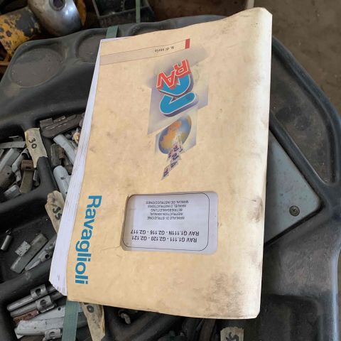 654742-4 Tire balancing machine Ravaglioli G1.111N