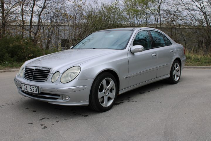 667990-4 Mercedes-Benz E500 5G-Tronic -03 193545km Reg.no: TGA529