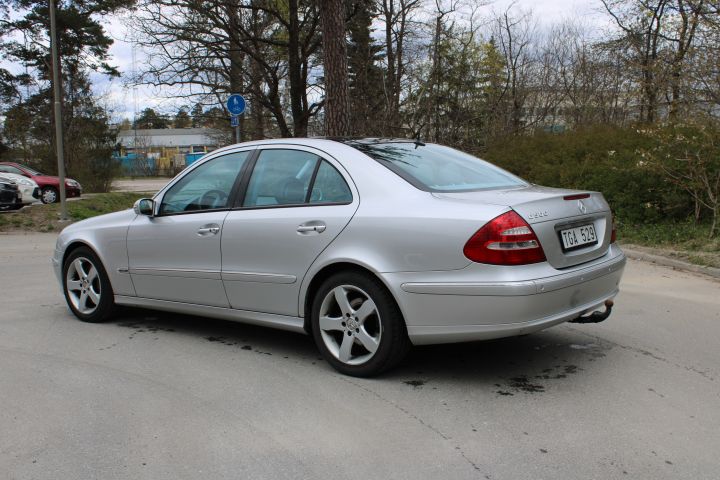 667990-6 Mercedes-Benz E500 5G-Tronic -03 193545km Reg.no: TGA529