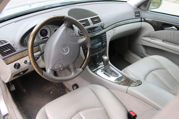 667990-25 Mercedes-Benz E500 5G-Tronic -03 193545km Reg.no: TGA529
