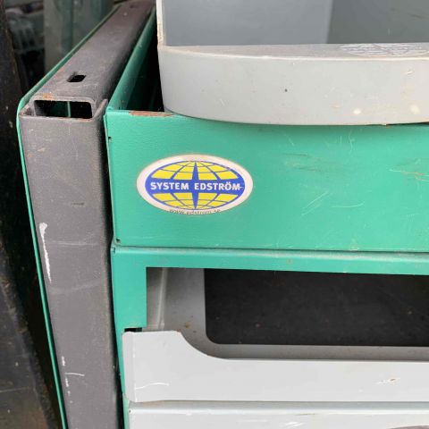 647821-3 Workshop interior for VW Caddy