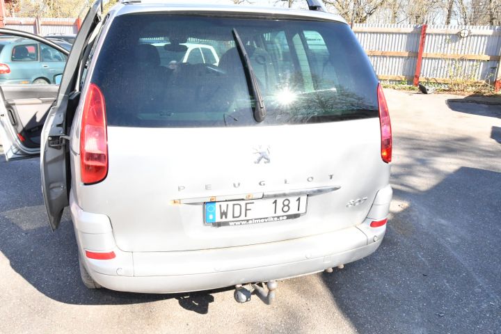 339438-9 PEUGEOT 807 ST 2.2 HDI P