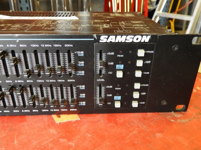668242-2 Samson Graphic Equalizer E62