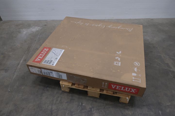 668023-1 Takfönster Velux GGU SK06-0068 114x118 cm