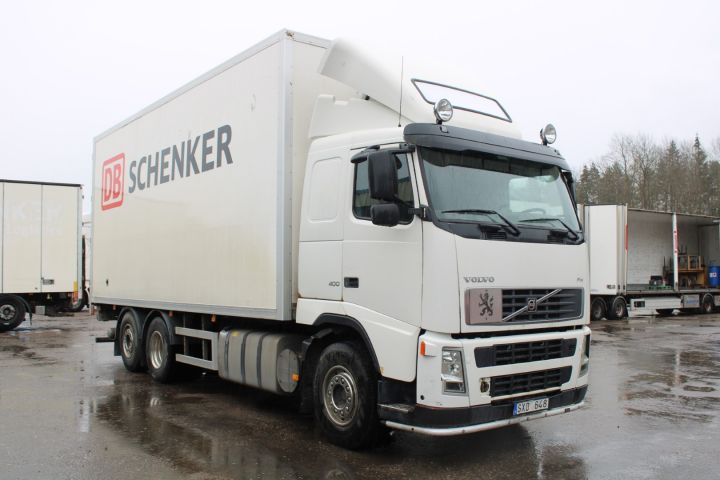 645656-3 Van with rear lift lift Volvo FH-400 6X2 -2007 (1467299km)