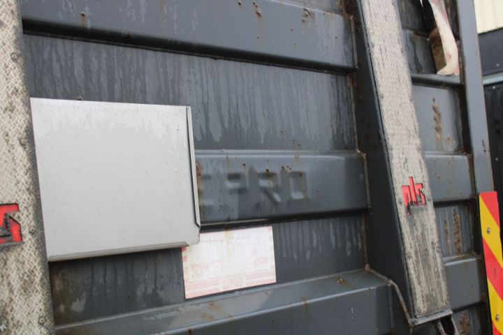 645656-7 Van with rear lift lift Volvo FH-400 6X2 -2007 (1467299km)