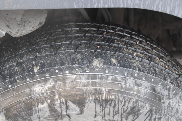 645656-26 Van with rear lift lift Volvo FH-400 6X2 -2007 (1467299km)