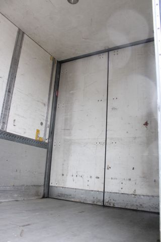 645656-31 Van with rear lift lift Volvo FH-400 6X2 -2007 (1467299km)