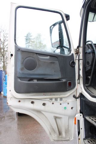 645656-34 Van with rear lift lift Volvo FH-400 6X2 -2007 (1467299km)