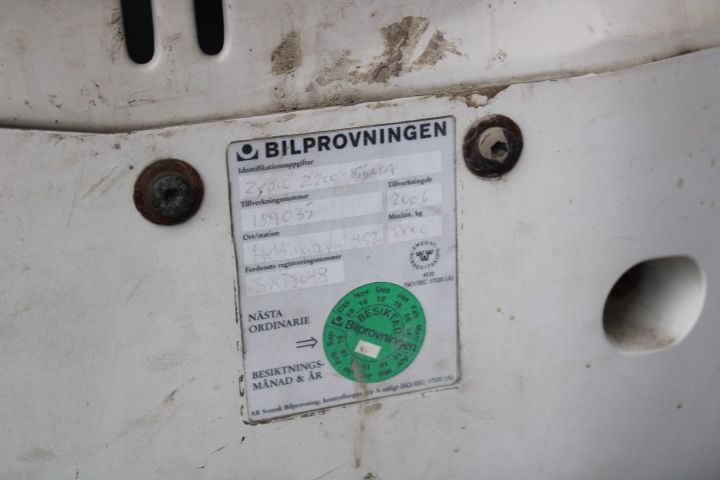 645656-35 Van with rear lift lift Volvo FH-400 6X2 -2007 (1467299km)