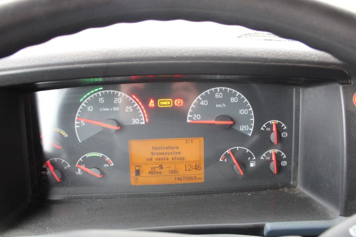 645656-44 Van with rear lift lift Volvo FH-400 6X2 -2007 (1467299km)