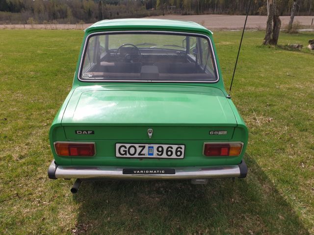 668957-2 Daf 66 Super Luxe 1973 6700 miles (GOZ 966)