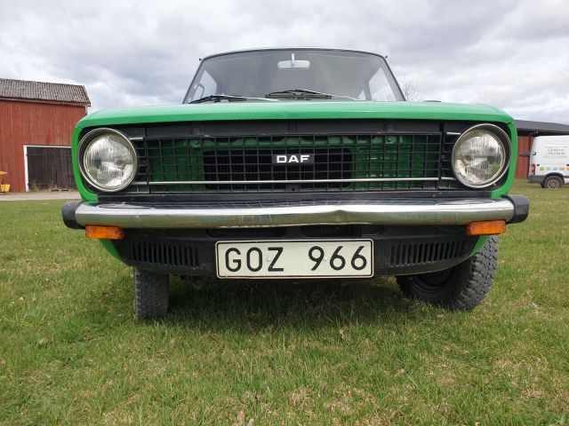668957-10 Daf 66 Super Luxe 1973 6700 miles (GOZ 966)