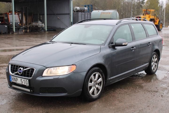 645647-1 Volvo V70 1.6D DRIVe Kinetic -2011 (109hk, 333180km)