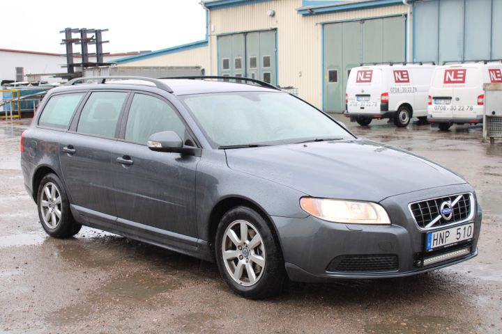 645647-3 Volvo V70 1.6D DRIVe Kinetic -2011 (109hk, 333180km)
